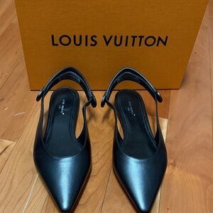 Louis Vuitton Black flats for Women